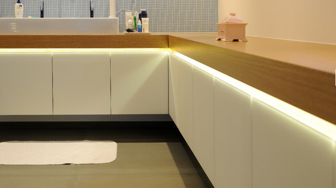 Da im Bad oft die besten Ideen ent&shy;stehen, machen wir uns Ge&shy;dan&shy;ken fürs Bad, und denken da&shy;bei nicht nur an die funk&shy;tio&shy;nale Be&shy;schaffen&shy;heit.