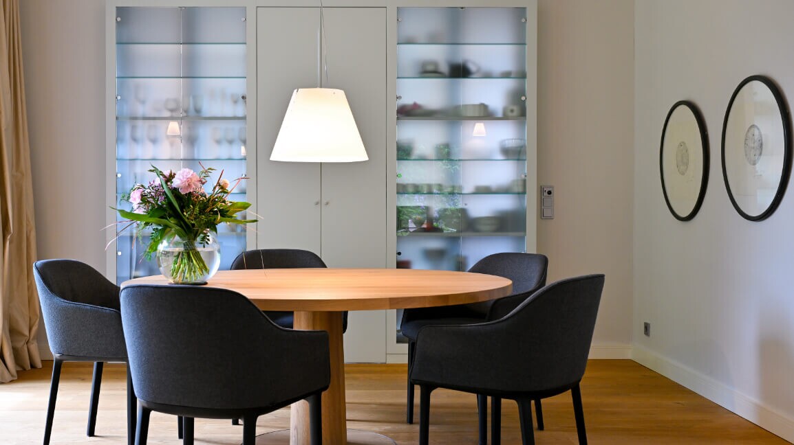 Individualisierung par excellence: Einbauschränke aus der Tischlerei | Schreinerei Korfmacher.