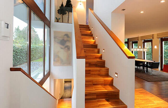 Ein Innenausbau wie kein Zweiter – aus der Tischlerei | Schreinerei Korfmacher Holzverarbeitung.